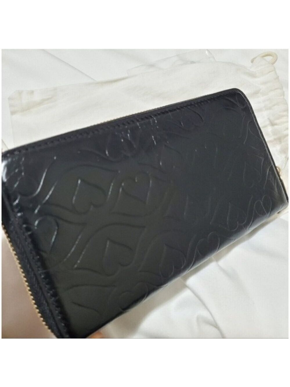 See by Chloé Leather Embossed Heart Zip Around Wallet Black Charm